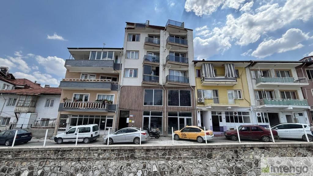 ACIPAYAM KANAL CADDESİ'NDE SATILIK 3 KATLI DÜKKAN (AB-1298)