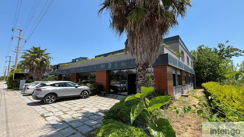 URLA'DA CADDE ÜZERİ GENİŞ DÜKKAN (101544243)