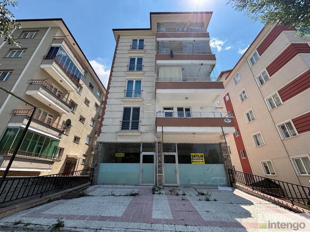 ÇORUM MERKEZ KALE MAHALLESİ'NDE CADDE ÜZERİ DEPOLU DÜKKAN (101420246)