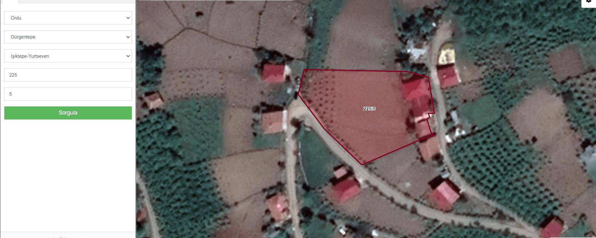 GÜRGENTEPE YURTSEVEN MAHALLESİ'NDE SATILIK ARSA VE KÖY EVİ (R-519)