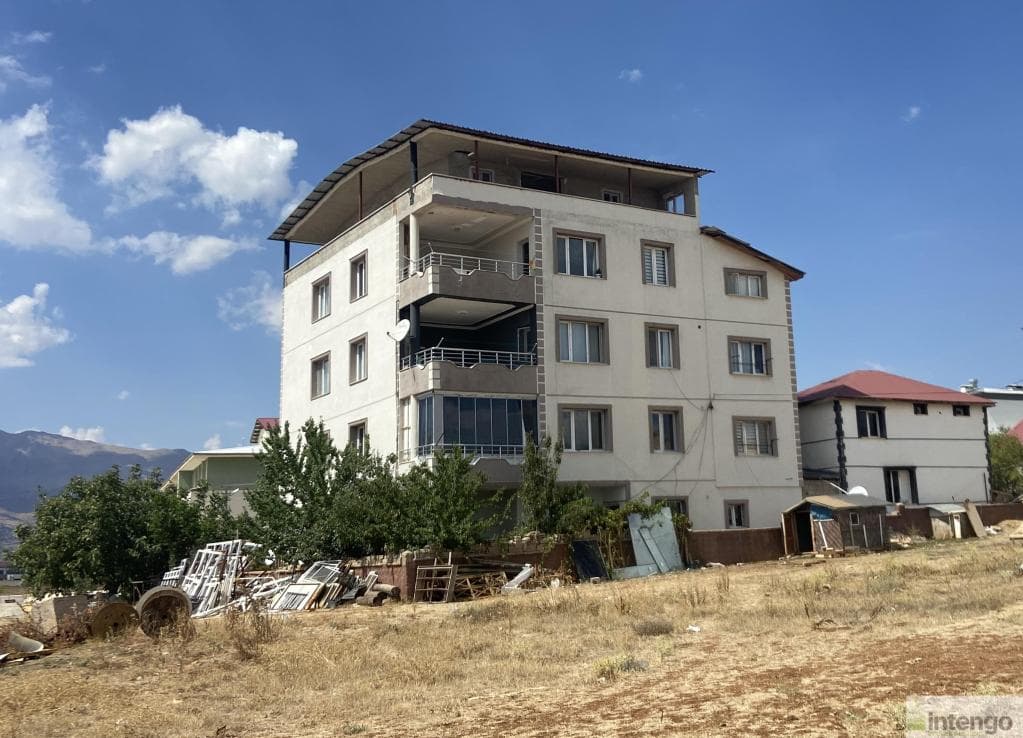 TUFANBEYLİ CUMHURİYET MAH. SATILIK DAİRE (R-1553)