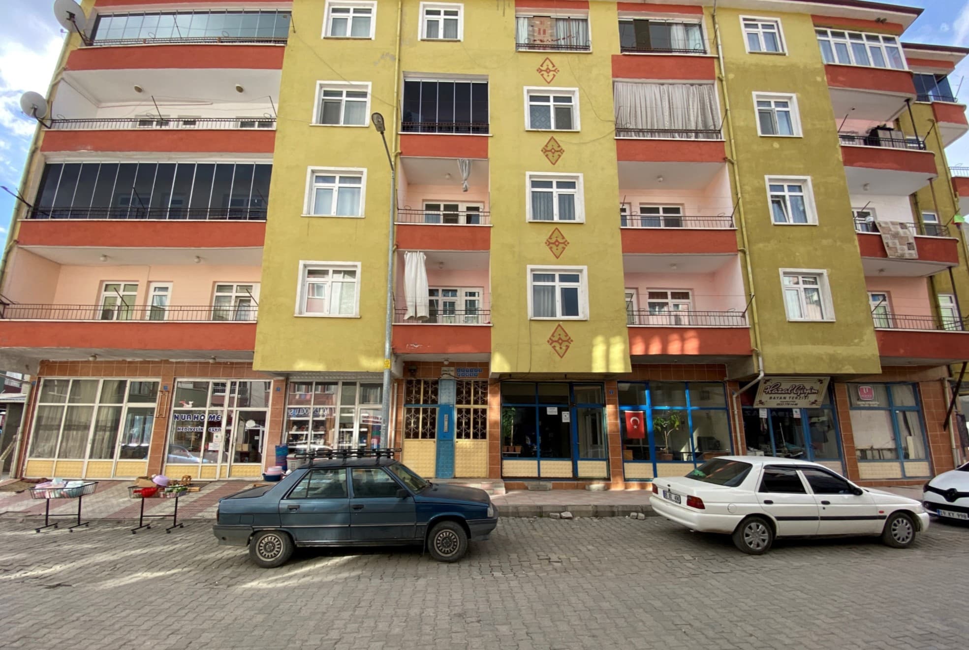 BAYAT YENİ MAH. SATILIK DAİRE (R-206)