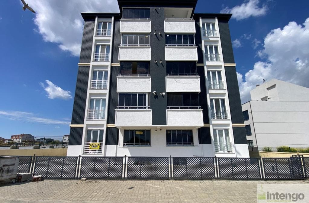 ÇORLU HATİP MAHALLESİ'NDE SATILIK DAİRE (R-1680)