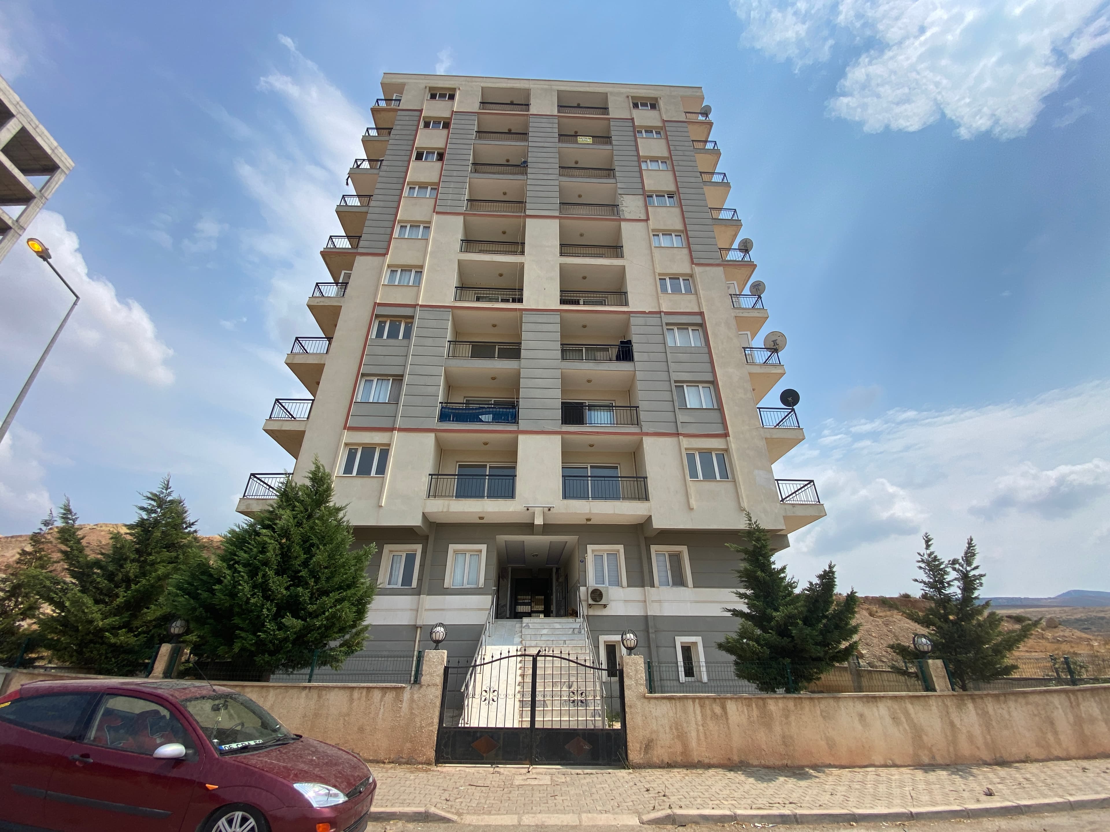 MENEMEN ZEYTİNLİK MAH.'DE SATILIK DAİRE (R-599)