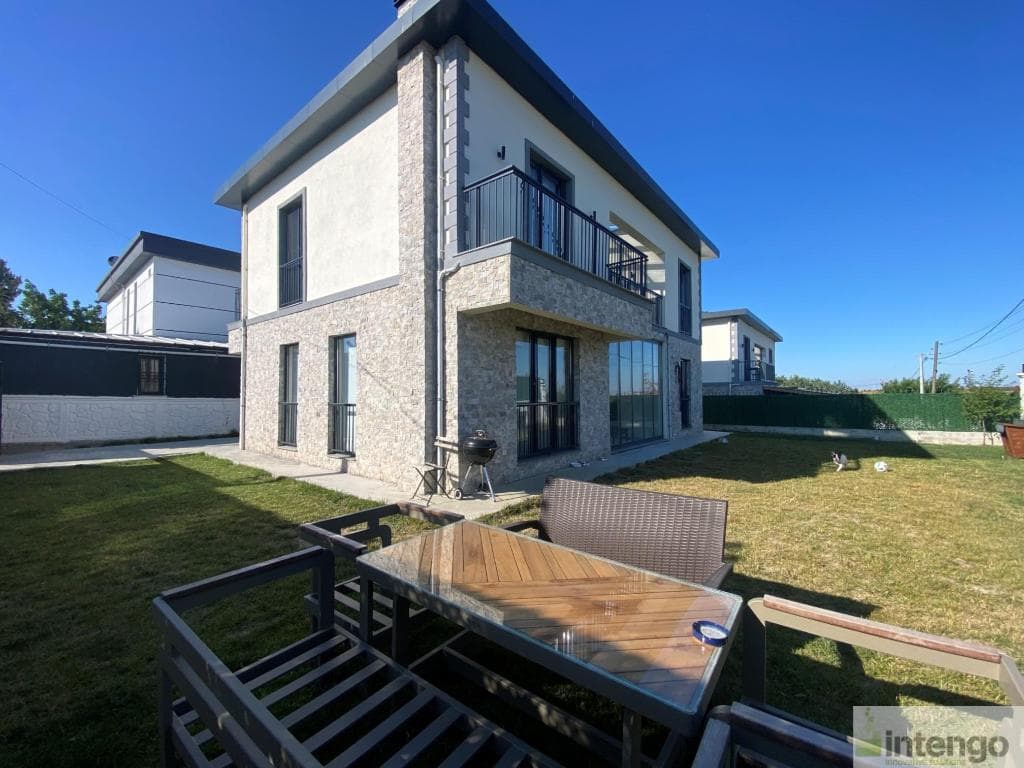 MARMARAEREĞLİSİ YAKUPLU MAHALLESİ'NDE SATILIK BAHÇELİ MÜSTAKİL VİLLA (U-41195)