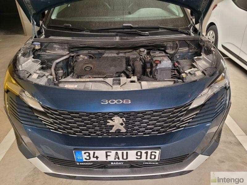PEUGEOT 3008 ALLURE EAT8